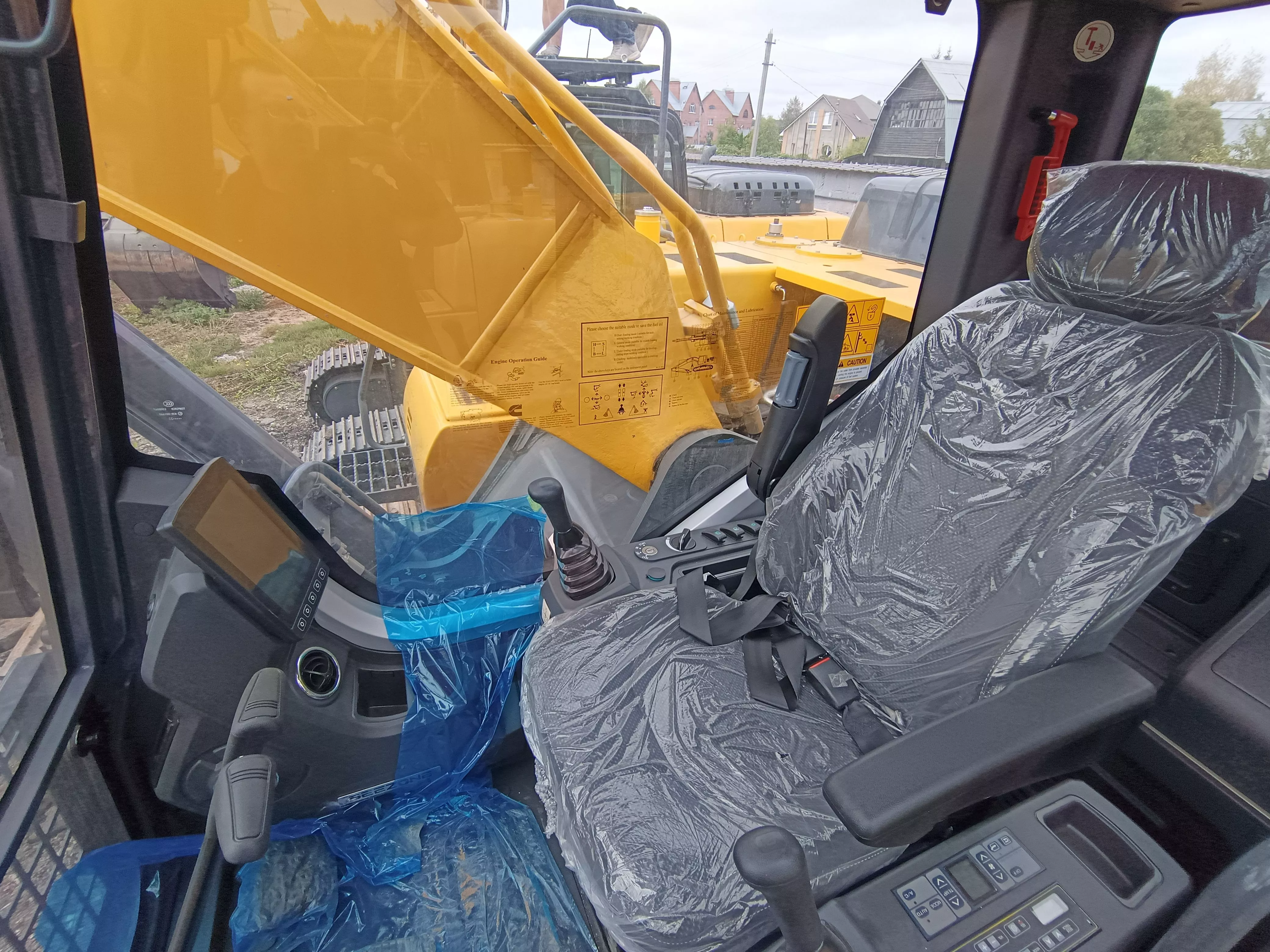 Гусеничный экскаватор B370EW